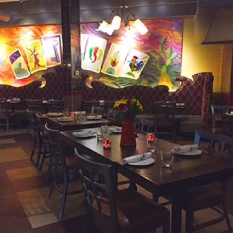 Amhleto mexican table waltham